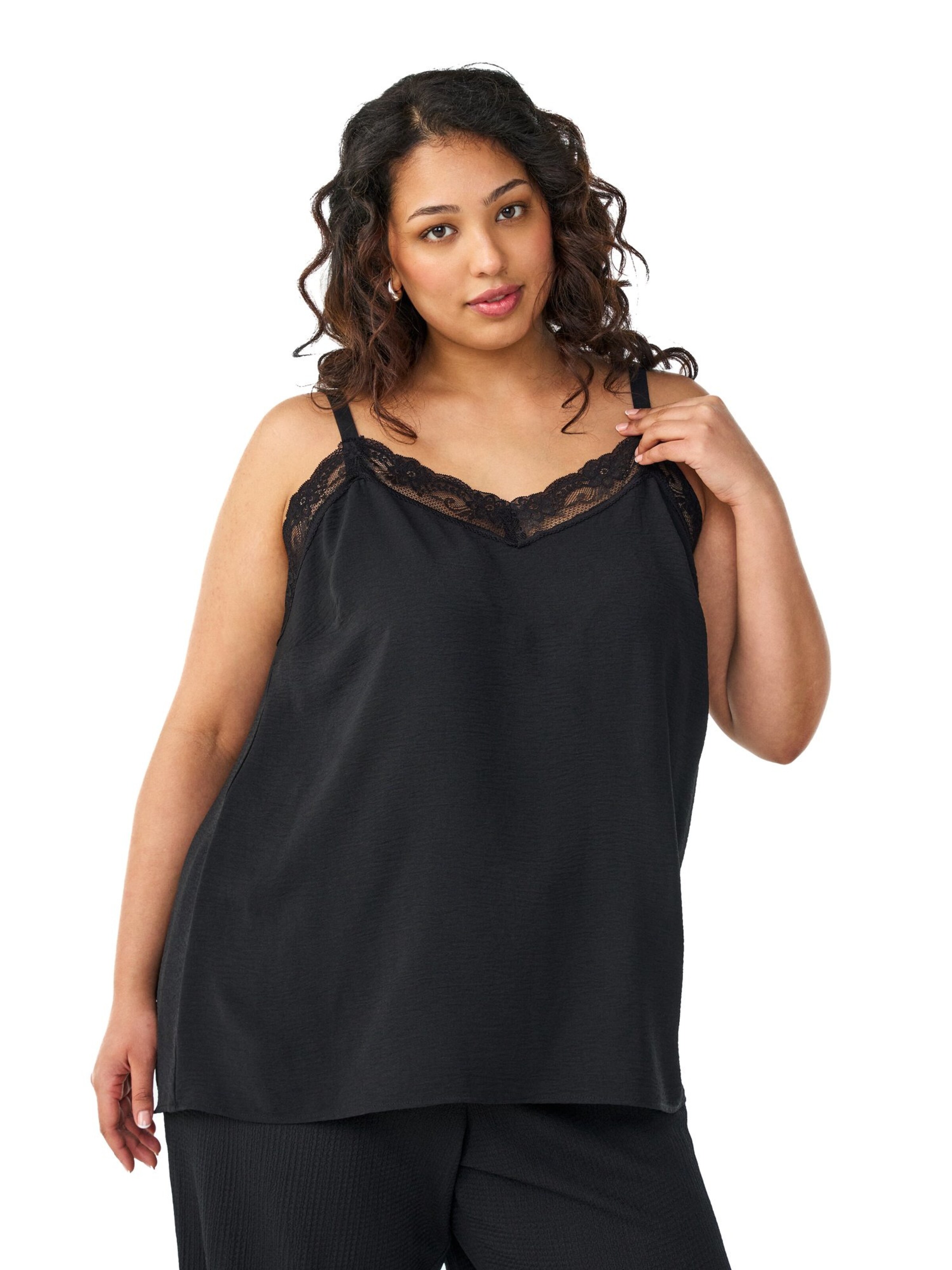 Top 'Flikka' de la Zizzi pe negru: față