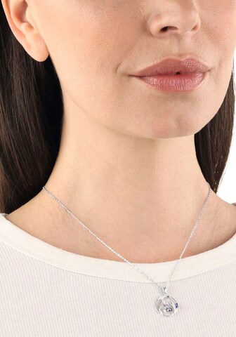 AMOR Necklace in Silver: front