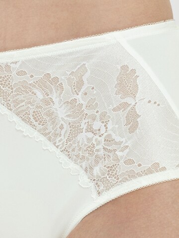 Culotte 'Luxurious' Mey en blanc
