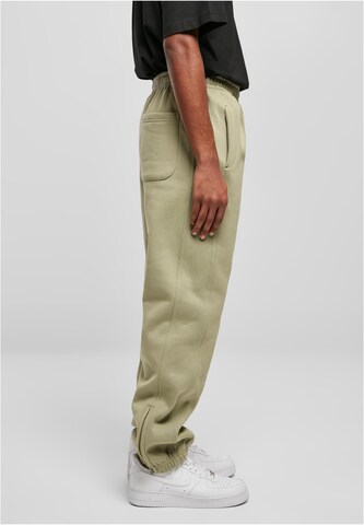 Urban Classics - Tapered Pantalón en verde