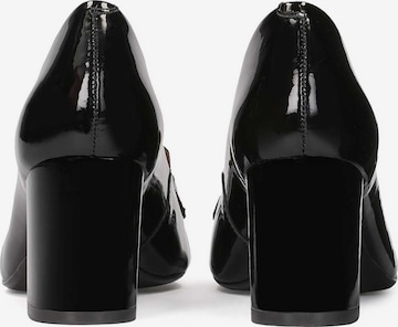 Kazar Pumps in Black