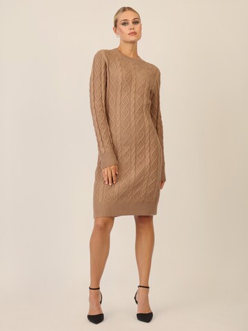 APART Knitted dress in Brown