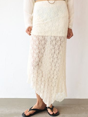 Jupe Pull&Bear en beige : devant