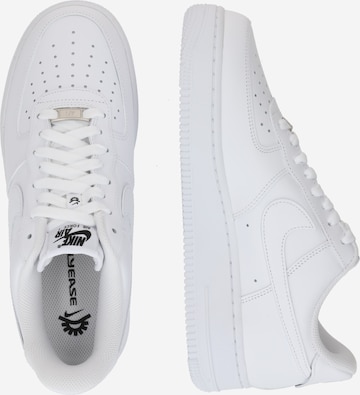 Sneaker low 'Air Force 1 '07 FlyEase' de la Nike Sportswear pe alb