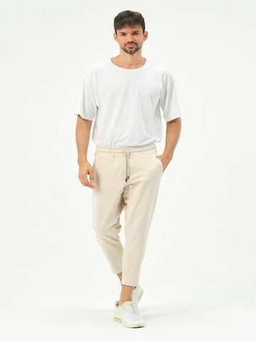 Effilé Pantalon C&City en beige : devant