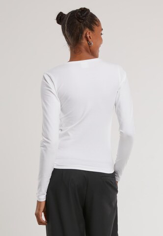 Urban Classics Shirt in White