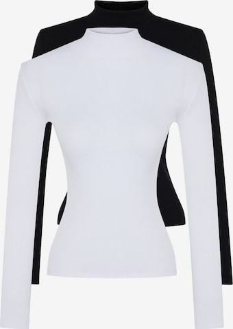 T-shirt Trendyol en noir : devant