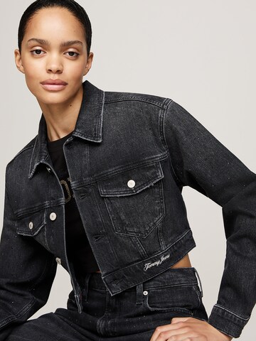 Tommy Jeans Jacke in Schwarz