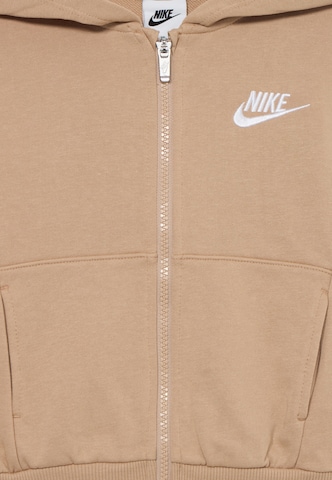 Nike Sportswear Joggingdragt 'CLUB' i beige