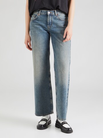 TOPSHOP Loose fit Jeans in Blue: front