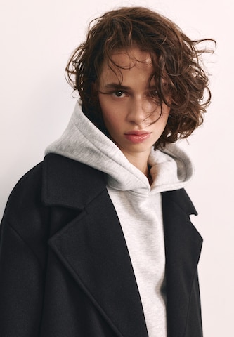 Cappotto di mezza stagione di Pull&Bear in nero