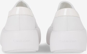 Scarpa slip-on di Calvin Klein in bianco