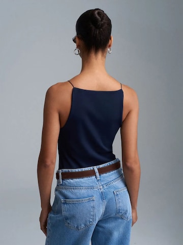 Haut Dilvin en bleu