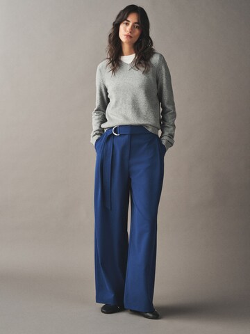 Next - Pierna ancha Pantalón plisado en azul