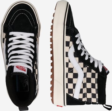 Sneaker înalt de la VANS pe negru