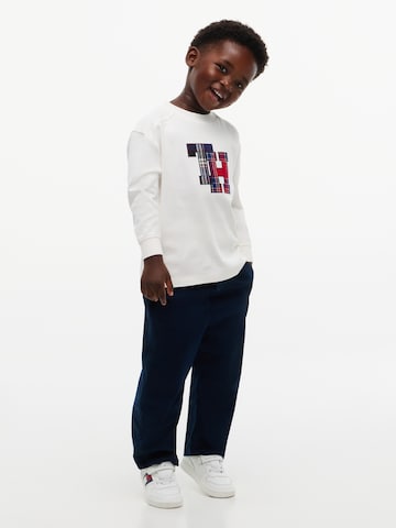 Tricou de la TOMMY HILFIGER pe alb