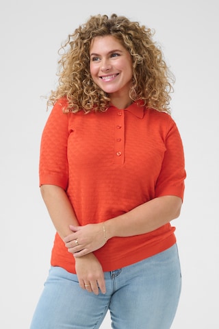 T-shirt 'Oliviana' KAFFE CURVE en rouge : devant