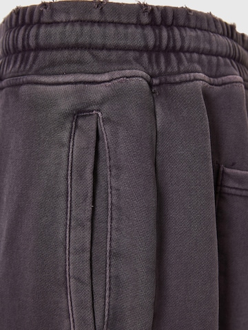 Funky Buddha Tapered Hose in Lila