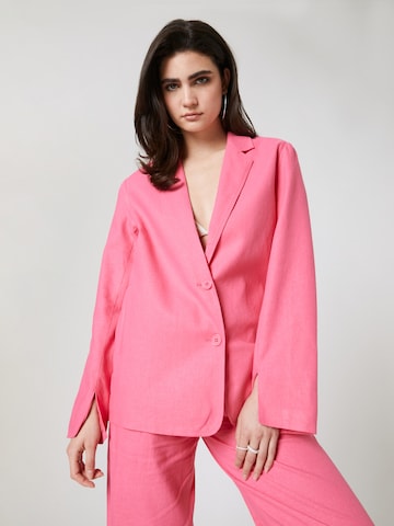 LENI KLUM x ABOUT YOU Blazer 'Sofia' in Pink: front