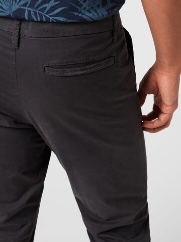 regular Pantaloni chino 'Elroy' di QS in nero