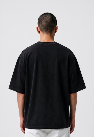 Vertere Berlin Shirt in Black: back