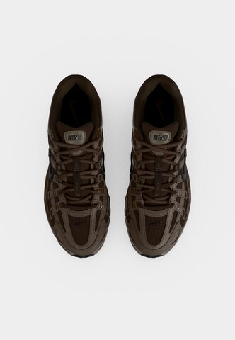 Nike Sportswear Ниски маратонки 'P-6000 Premium' в кафяво