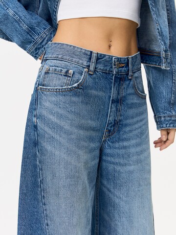 Pull&Bear Wide Leg Jeans in Blau