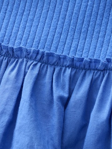 Set Next en bleu