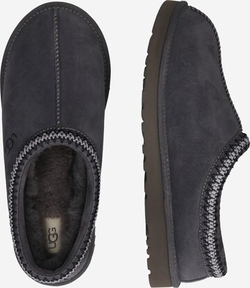 UGG - Pantufa 'Tasman' em cinzento