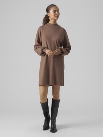 VERO MODA Knitted dress 'Nancy' in Brown