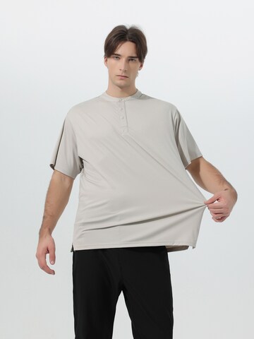 YOUTHUP Shirt 'Leibfrei' in Grey