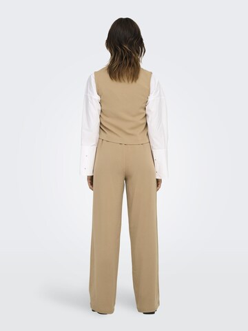 Gilet 'ONLTHANA' di ONLY in beige