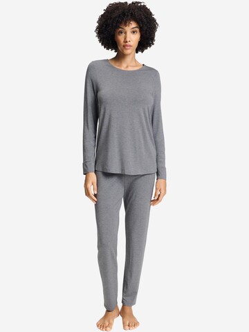 Hanro Pyjama 'Natural Elegance' in Grau