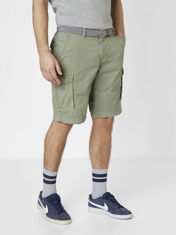 REDPOINT Regular Chino Pants in Green: front