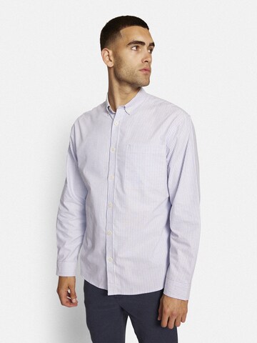 Coupe regular Chemise Redefined Rebel en bleu : devant