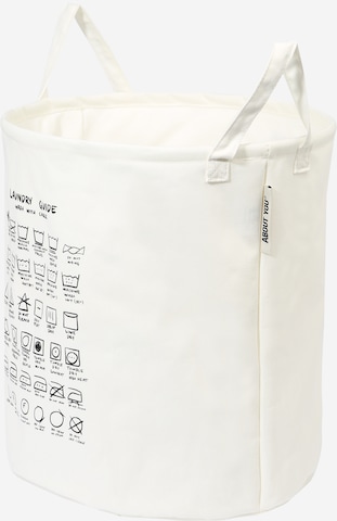 ABOUT YOU Laundry Basket 'Comfy S' in White: front