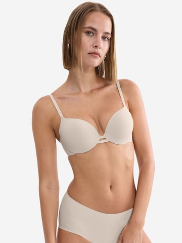 TRIUMPH T-Shirt Bügel-BH ' Red Label Body Make-Up Illusion ' in Beige: Vorderseite
