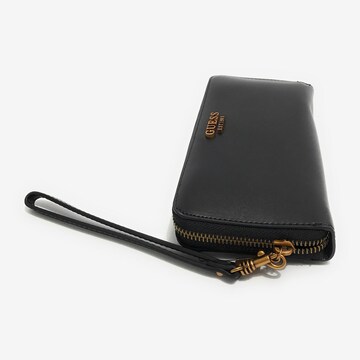 Porte-monnaies 'Laurel' GUESS en noir