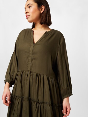 ABOUT YOU Curvy Jurk 'Isabell Dress' in Groen