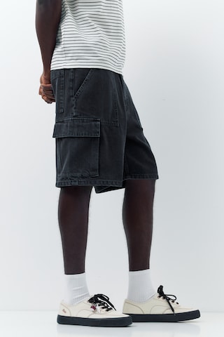 Pull&Bear Baggy Карго дънки в черно