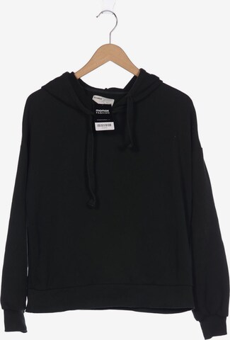 Pull&Bear Sweatshirt & Zip-Up Hoodie in S in Green: front