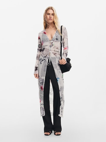 Desigual Blouse in White: front
