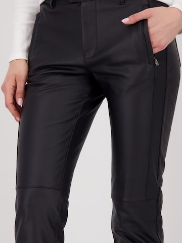 Slimfit Pantaloni de la monari pe negru