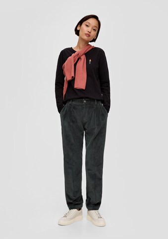 s.Oliver Tapered Pleat-Front Pants in Green