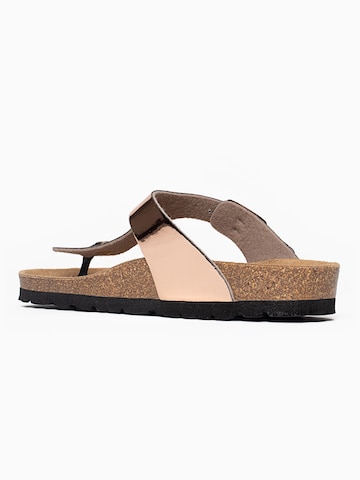 Bayton T-bar sandals 'Mercure' in Gold