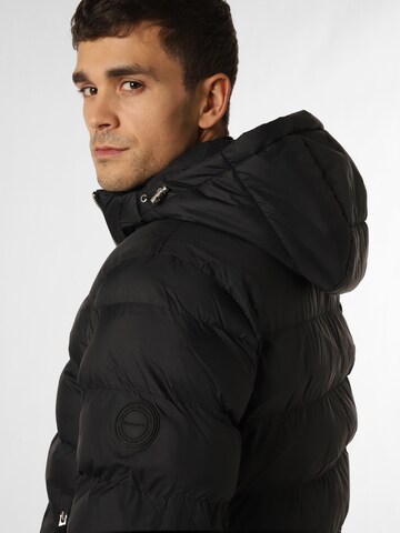 GANT Winter Jacket in Black