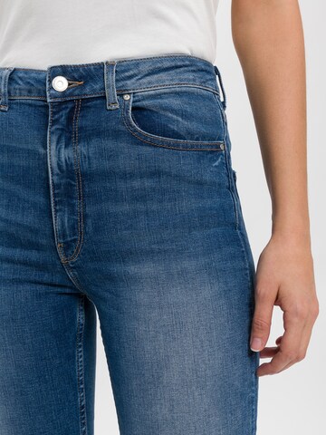 Cross Jeans Flared Jeans '455' in Blue