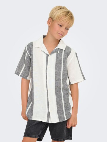 Regular fit Camicia 'OSJCaiden' di Only & Sons Junior in bianco: frontale