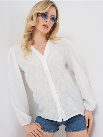 Bigdart Bluse in Weiß: Vorderseite