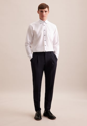 Coupe regular Chemise business SEIDENSTICKER en blanc